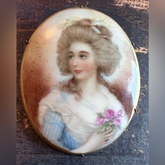 Antique Hand-Painted Portrait Pin, Signed E.B.J. Victorian c.1880s Limoges Style - Picture 3 of 7